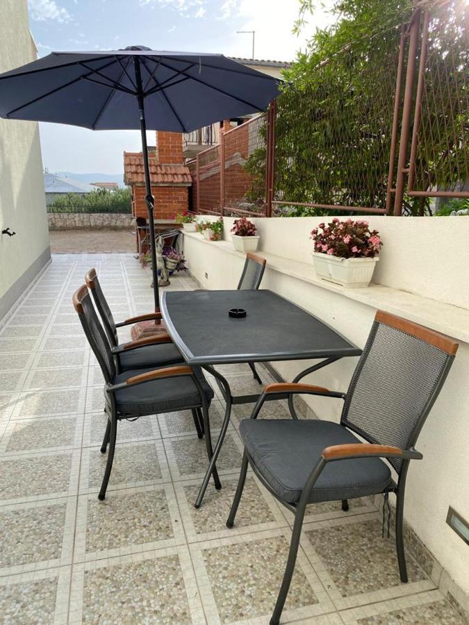 Apartmani Znaor Baška Voda Zewnętrze zdjęcie