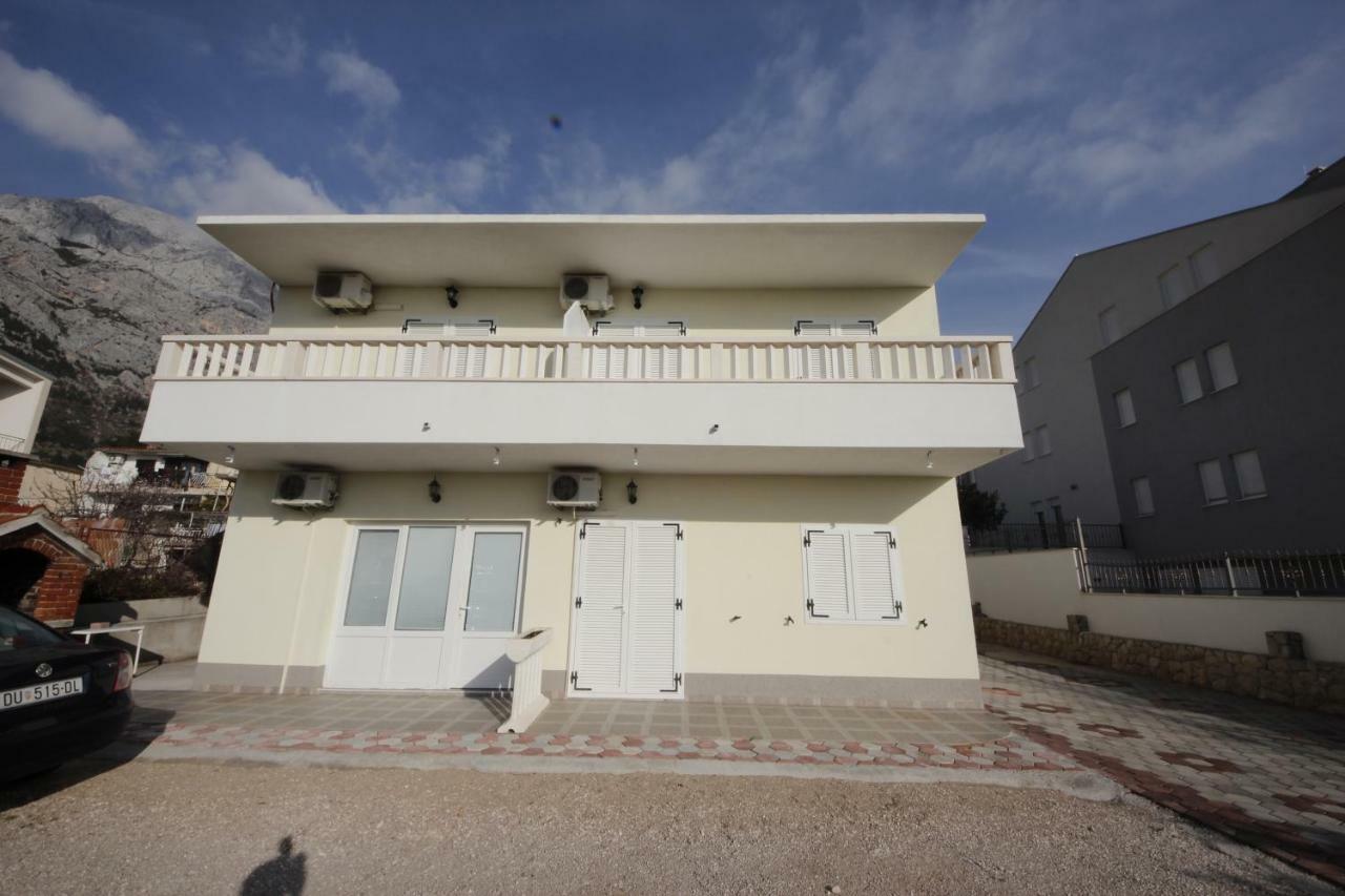 Apartmani Znaor Baška Voda Zewnętrze zdjęcie