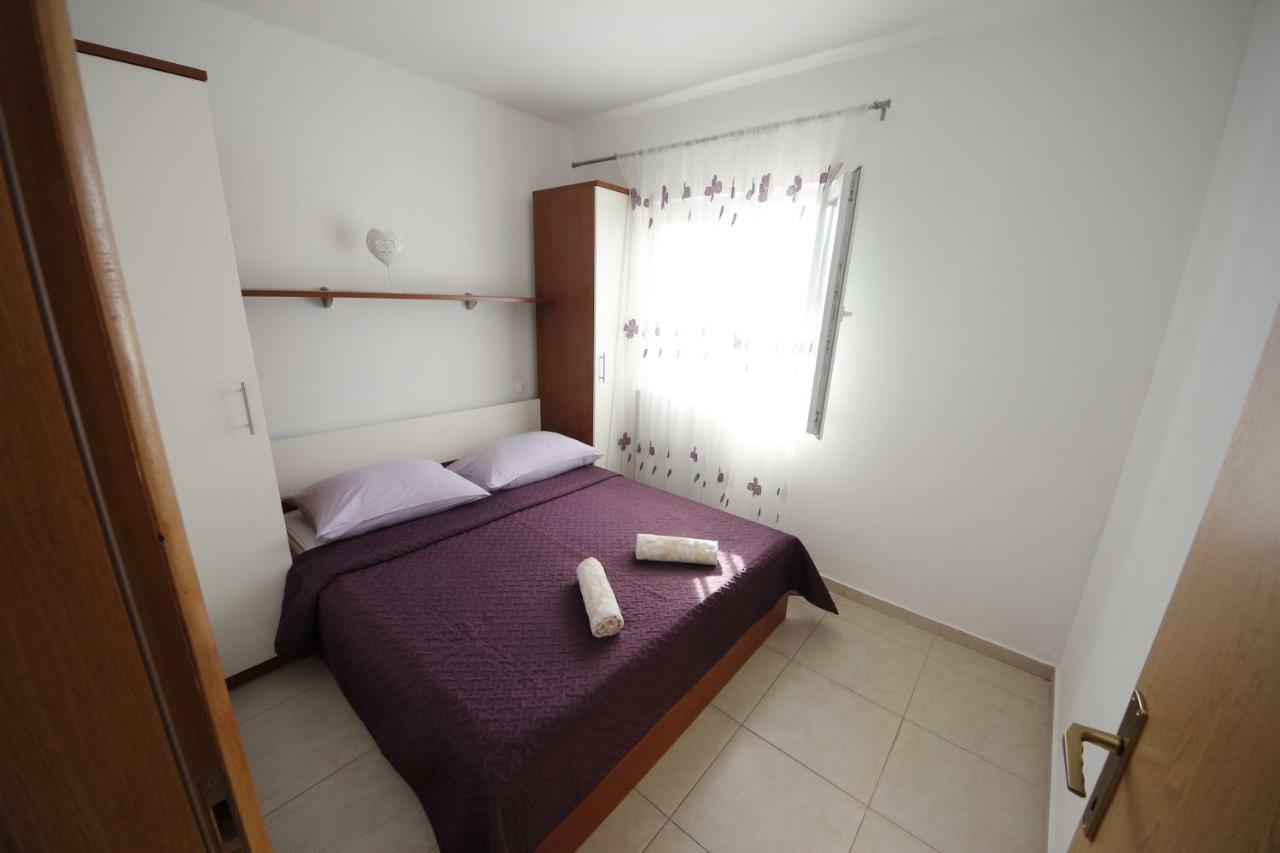 Apartmani Znaor Baška Voda Zewnętrze zdjęcie